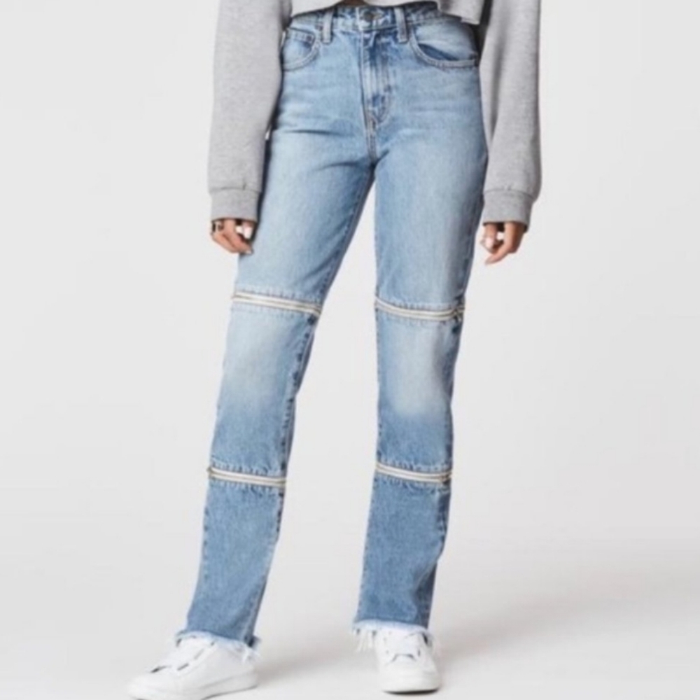 LF Carmar Juliet Zipper High-Waist Straight Leg Convertible Jeans - Picture 4 of 8